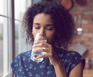 Mythos oder Wahrheit: Kann Wasser trinken beim Abnehmen helfen?