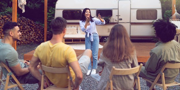 Pantomime-Begriffe: Diese 33 Wörter lassen sich gut erraten!