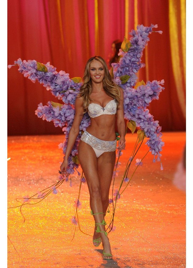 Candice Swanepoel auf dem Catwalk Candice Swanepoel auf dem Catwalk