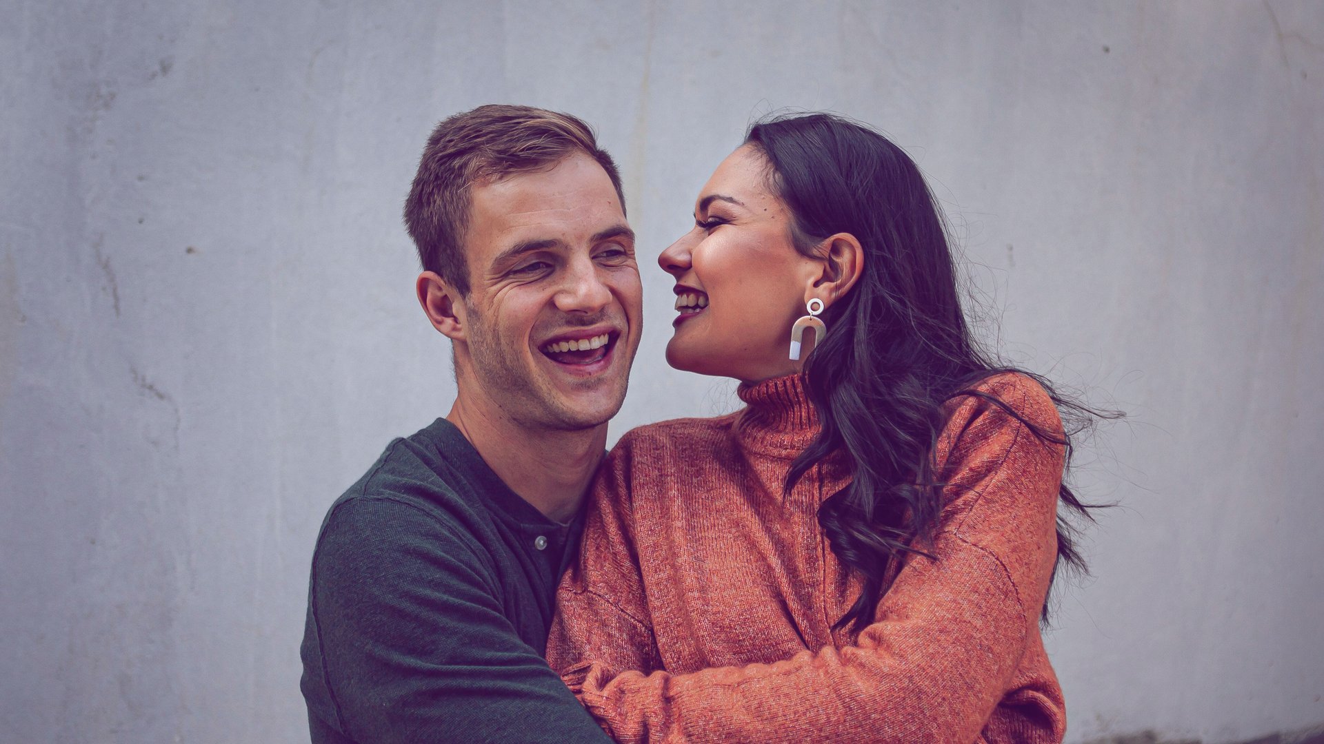 Dating Triangular Method Triangle Method: Das steckt hinter der gehypten Flirttaktik