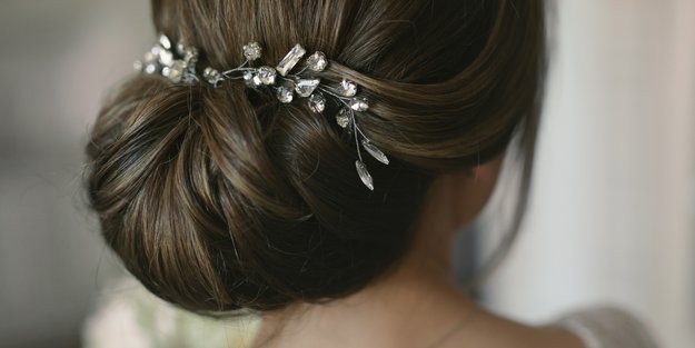 Die schönsten Vintage-Brautfrisuren, die perfekt für deine Hochzeit sind
