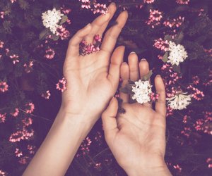 Schwitzige Hände: Tipps, die wirklich helfen