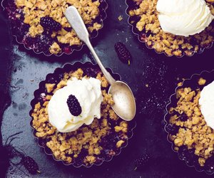 Du hast reichlich Beeren im Garten? Dann sind diese köstlichen Airfryer-Rezepte für dich!