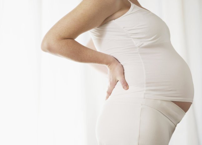 Ischias und Schwangerschaft: Schmerzen im Rücken