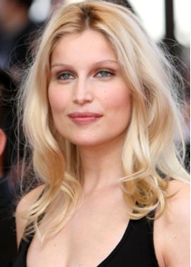Supermodel Laetitia Casta ist wieder Mama geworden Supermodel Laetitia Casta ist wieder Mama geworden