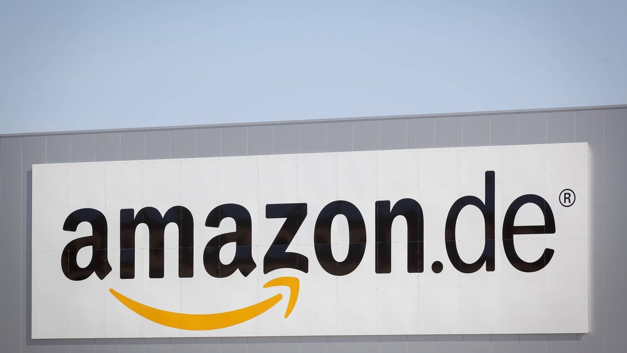 Bei Amazon findest du praktische Kühlboxen für unterwegs.