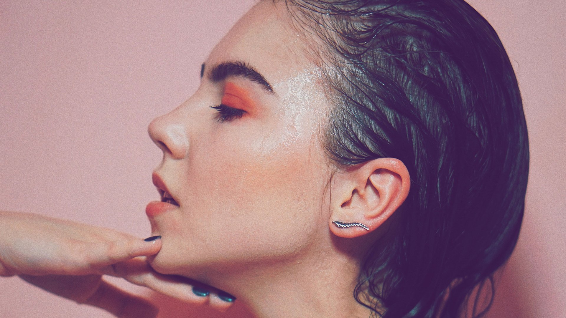 Mit-diesen-Produkten-verleihst-du-deiner-Haut-eine-Extraportion-Glow-auch-ohne-Selbstbr-uner-