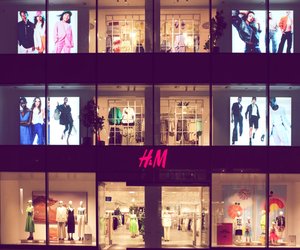 2000er- und 90er-Nostalgie: Diese 5 Teile von H&M würde Carrie Bradshaw sofort lieben