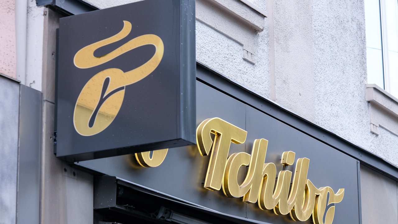 Tchibo bietet mit dieser Konsole das perfekte Möbelstück für kleine Räume.