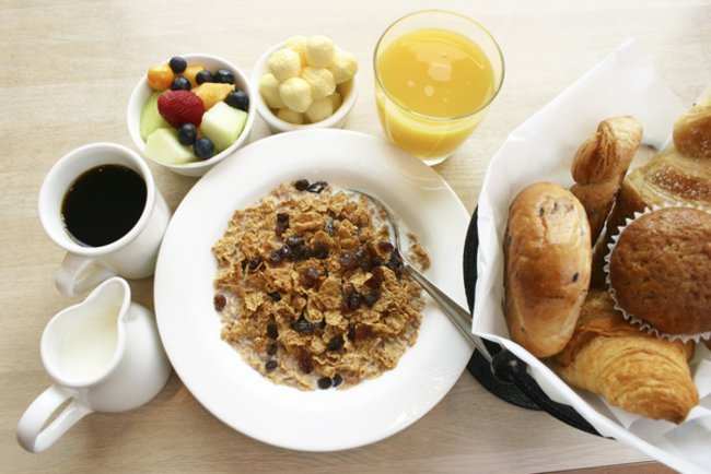 Frühstück Nestle_iStock_graytown Frühstück Nestle_iStock_graytown