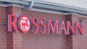 Camping-Fans aufgepasst: Dieses LED-Nachtlicht fürs Zelt gibt’s jetzt bei Rossmann