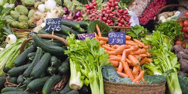 Slow Food ist knackige Küche mit traditionellen Gerichten Slow Food ist knackige Küche mit traditionellen Gerichten