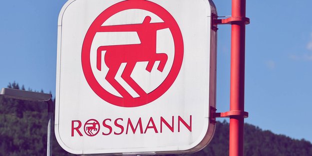 Diese dezent-weihnachtliche LED-Metallstadt von Rossmann ist einfach nur zauberhaft