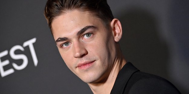 Hero Fiennes Tiffin: Wer ist die Freundin des Schauspielers?