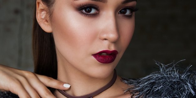 Beauty-Vloggerin lässt sich Nasenhaare wachsen