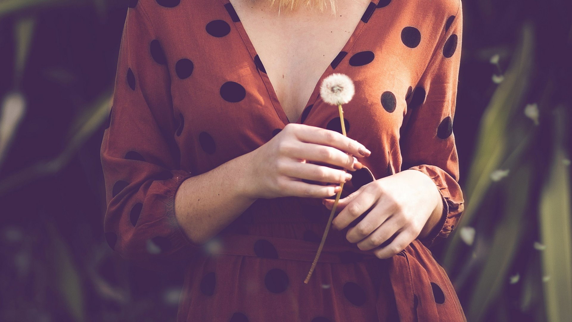 Polka-Dot-Nails-sind-der-s-este-Nageltrend-berhaupt-und-jede-kriegt-ihn-hin-