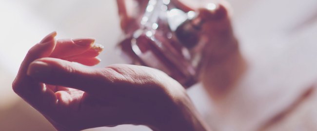 Du willst verführerisch duften? Diese 5 Parfums verströmen pure Leidenschaft