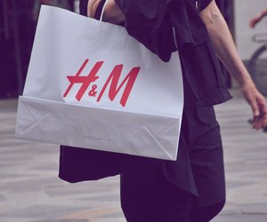 Diese Sommerkleid von H&M sieht aus wie ein Designerteil, ist aber super günstig!