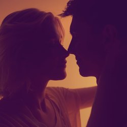 Im Juni könnten sich 4 Tierkreiszeichen auf eine emotionale Affäre einlassen (obwohl sie einen Partner haben)