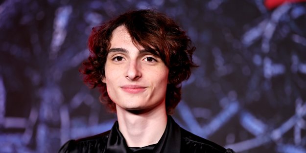 Finn Wolfhards Freundin: Mit wem ist der Schauspieler liiert?