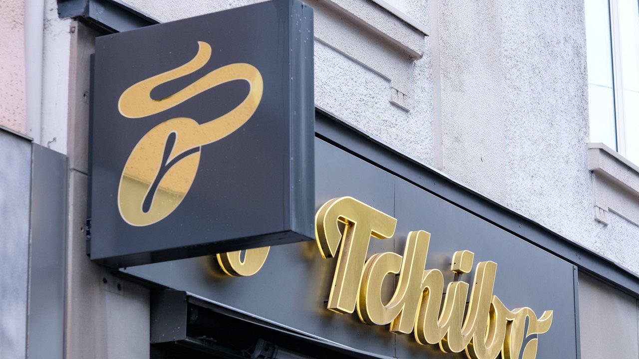 Tchibo Filiale in Düsseldorf Frontansicht