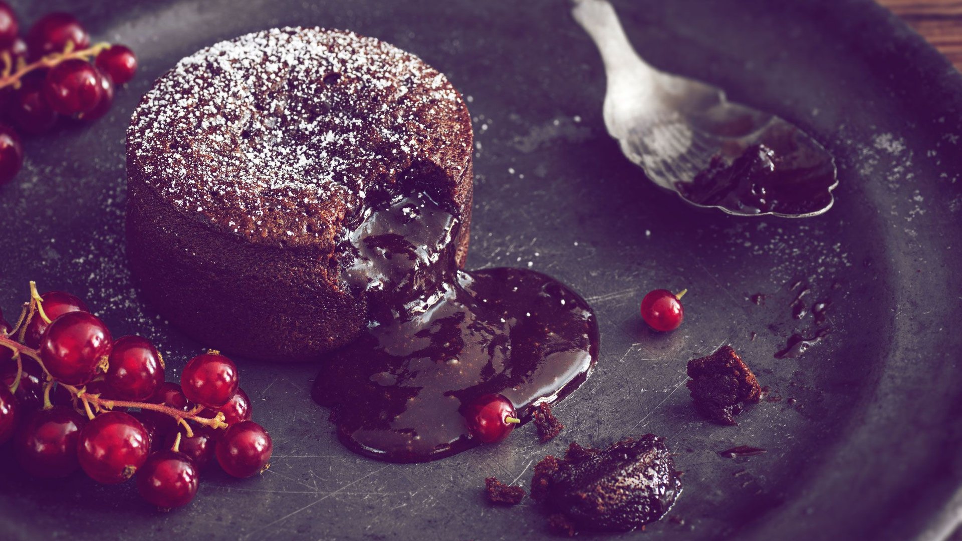 Himmlischer Lava Cake: So gelingt der Schokokuchen mit flüssigem Kern