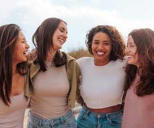Laut Psychologie: Welcher Freundestyp steckt in dir? Teste dich jetzt!