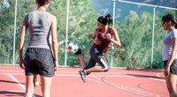 Kalorienverbrauch Fußball: So viel verbrennst du beim Kicken