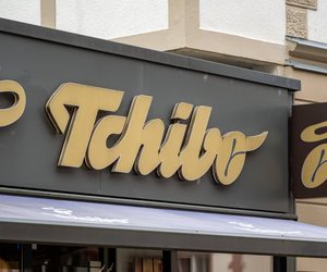 Tchibo-Trendsetter: Diese Dekokissen vereinen schickes Design und Kuscheligkeit