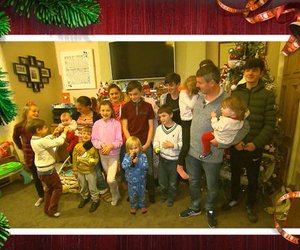 Diese Familie feiert Weihnachten mit 19 Kindern