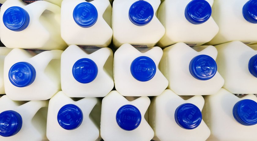 Pfand auf Milch in Plastikflaschen
