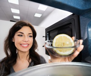 Mikrowelle reinigen: Praktische Tipps und Tricks für Sauberkeit