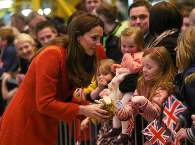 Kate Middleton Ihre Alten Kleider Passen Noch Desired De