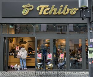 Jetzt bei Tchibo: Mit diesen LED-Echtwachskerzen bringst du Glanz in die dunkle Jahreszeit