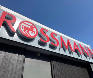 Sauberkeit im Handumdrehen: Der Akku-Tischsauger von Rossmann, den jeder liebt