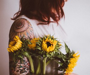 Blumen-Tattoos: 17 florale Vorlagen + Bedeutung