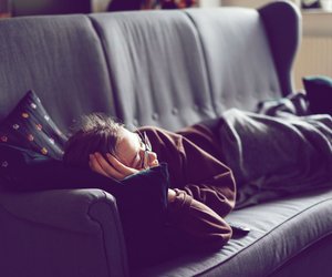 Warum du Serien zu Ende schaust, obwohl du sie eigentlich lame findest
