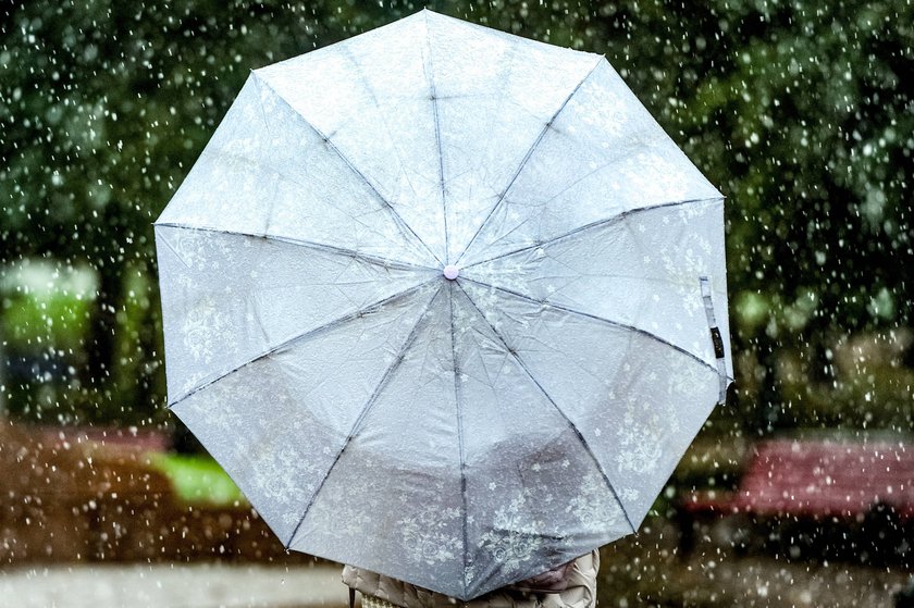 Regen konfrontiert uns in Träumen mit unseren Gefühlen.