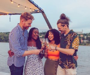 Bei Tinder kann man ab sofort mit seiner BFF ein „Double Date“ matchen – und ich habe Fragen!