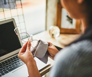 Brillenreinigungstücher pflegen: Die richtige Waschmethode ist entscheidend