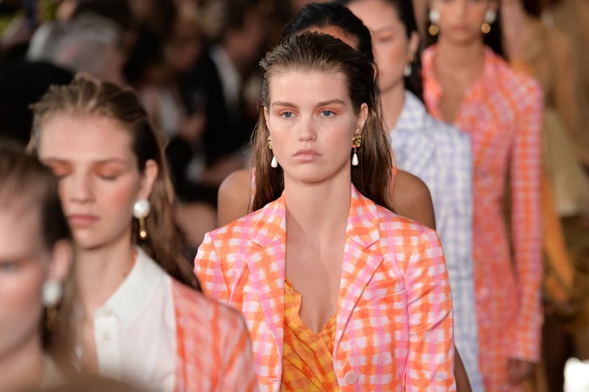 Beauty-Looks Paris Fashion Week Altuzarra Orange Lidschatten