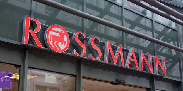 Mit diesem Schnäppchen-Baking-Powder von Rossmann verrutscht dein Concealer nicht mehr