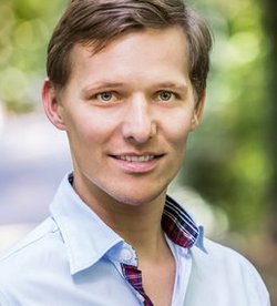 Der erste Kuss: Wieland Stolzenburg klärt auf Der erste Kuss: Wieland Stolzenburg klärt auf