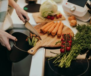 Biotonne reinigen leicht gemacht: Diese Methode spart Zeit und Nerven