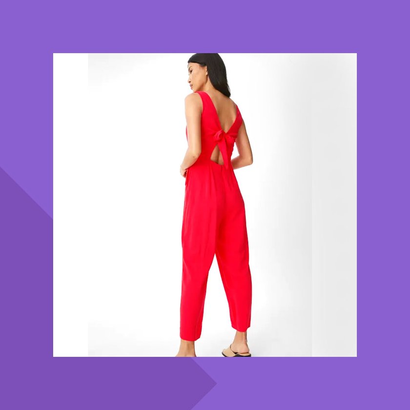 Roter Jumpsuit