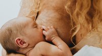 Baby schreit beim Stillen: Die besten Tipps & Tricks für alle Mamas
