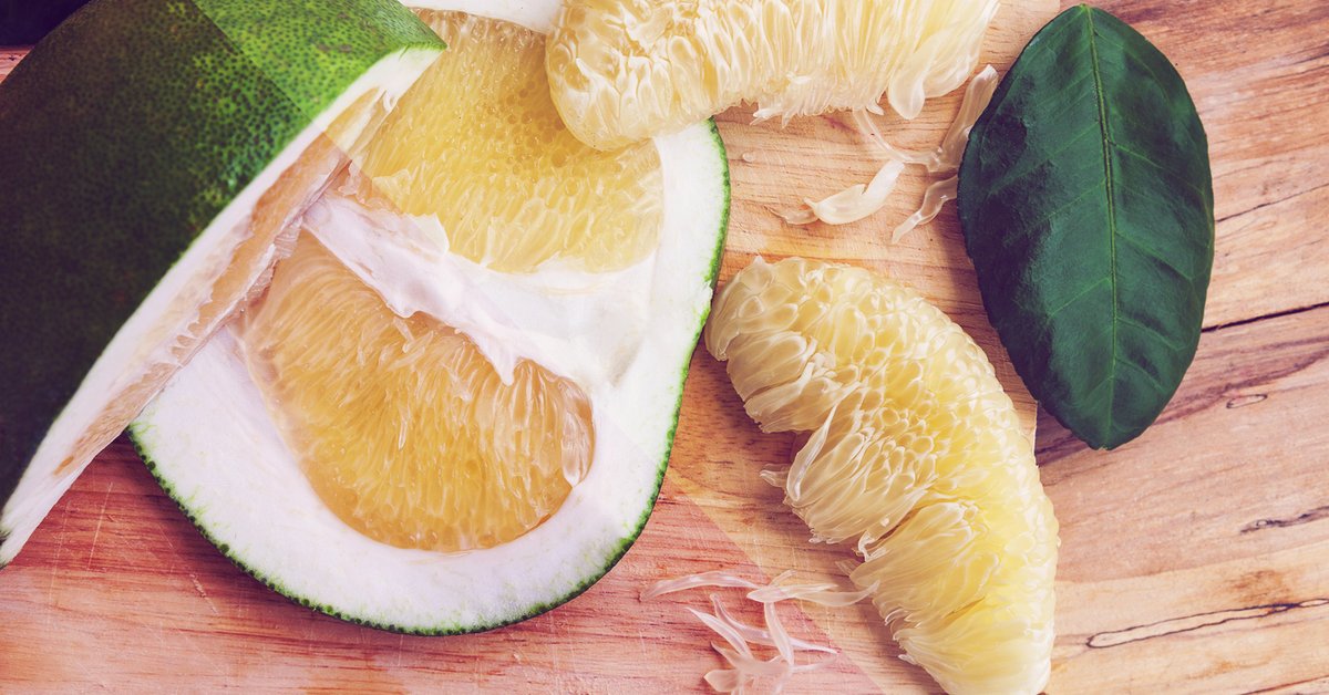 Gesunde Pomelo? Das steckt wirklich in der beliebten Zitrusfrucht