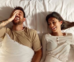 Pupsen in der Liebe: Was es über dich verrät, wenn du vor deinem Partner keine Hemmungen hast