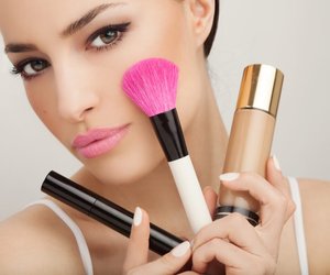 Ölfreies Make-up: Darum ist es gut für dich