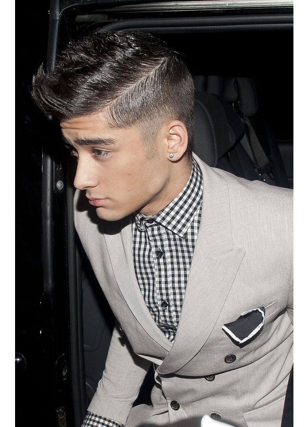 Zayn Malik trägt ein Sakko Zayn Malik trägt ein Sakko